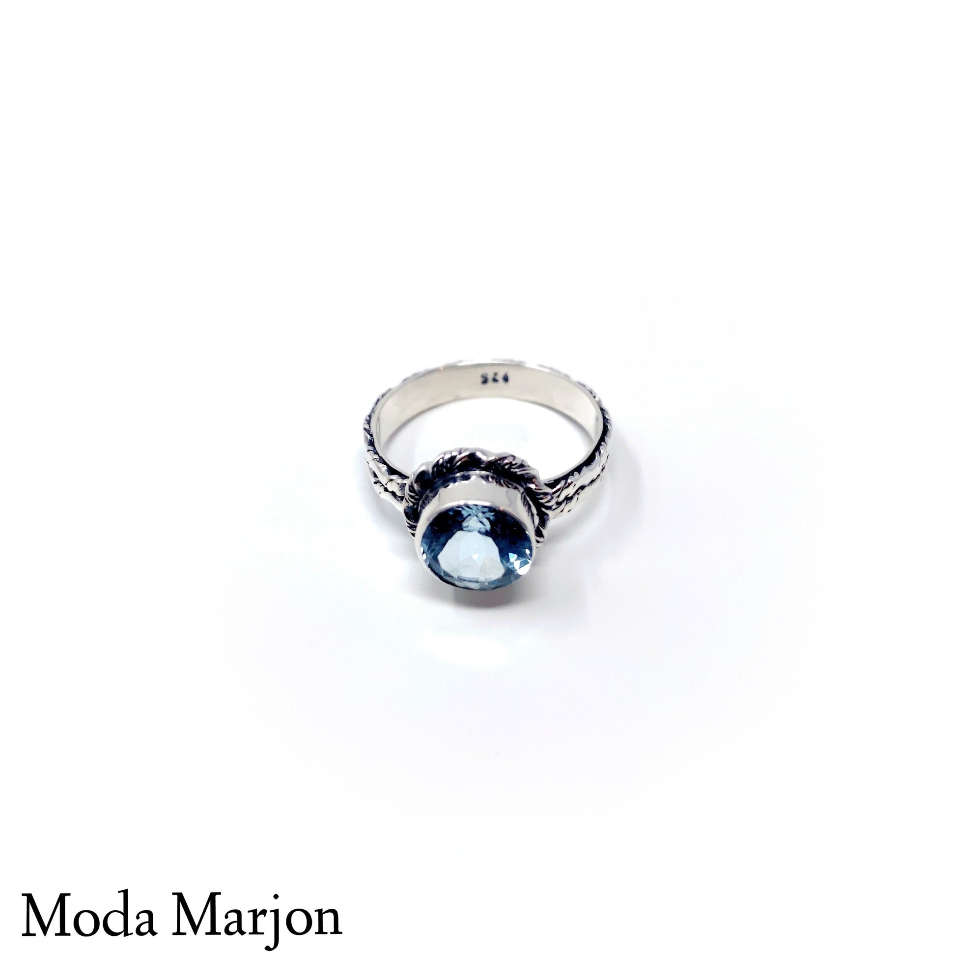 Round Blue Topaz Ring - Moda Marjon 
