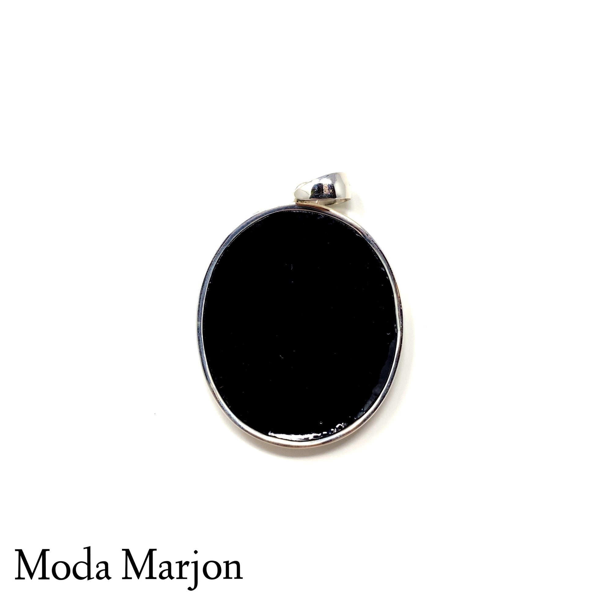 Black Shell Pendant - Moda Marjon 