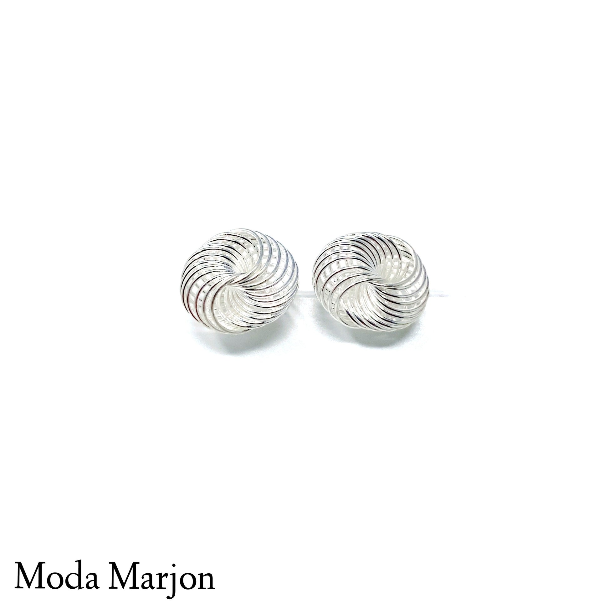 Knot Post - Moda Marjon 