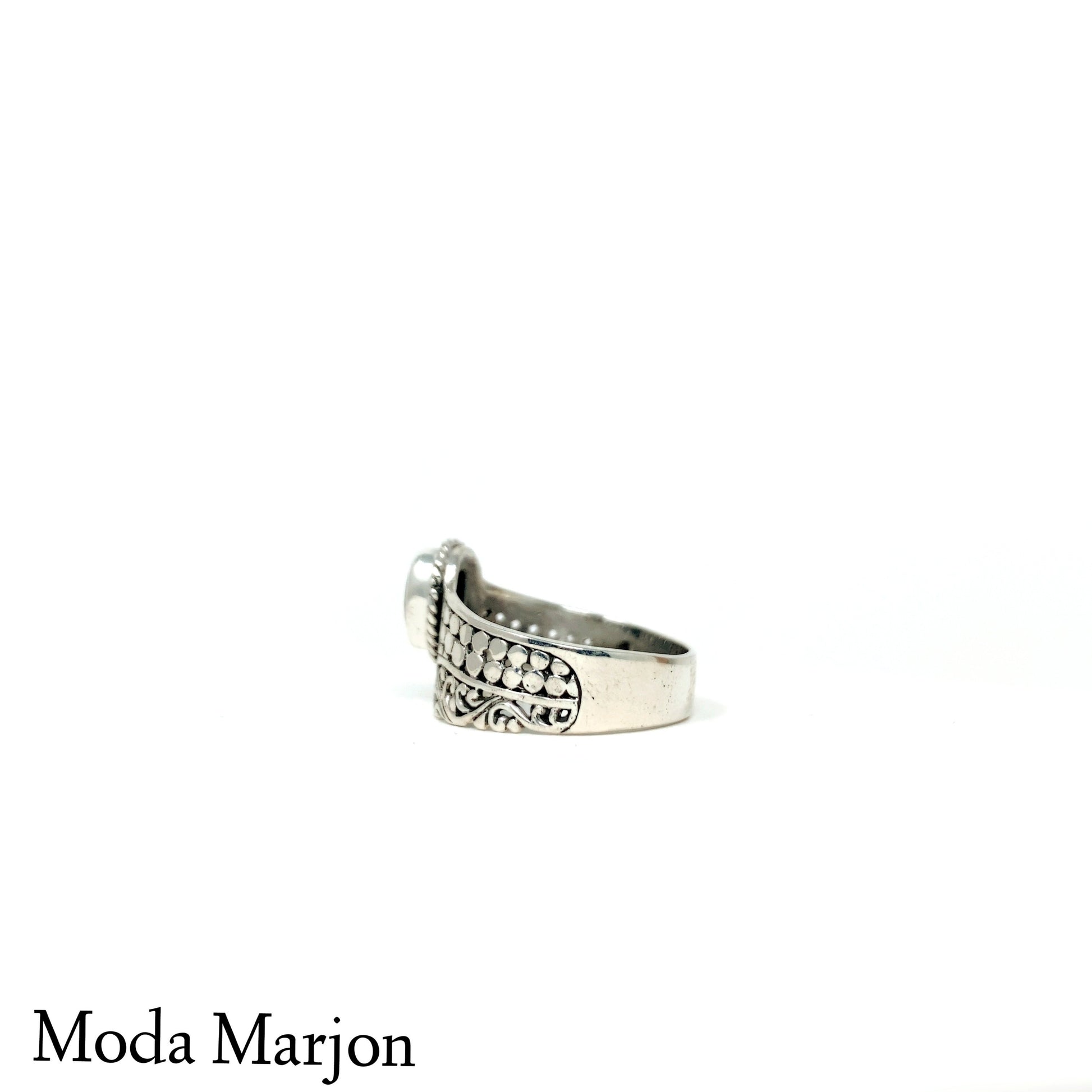 Tear Drop Dot Peridot Ring - Moda Marjon 
