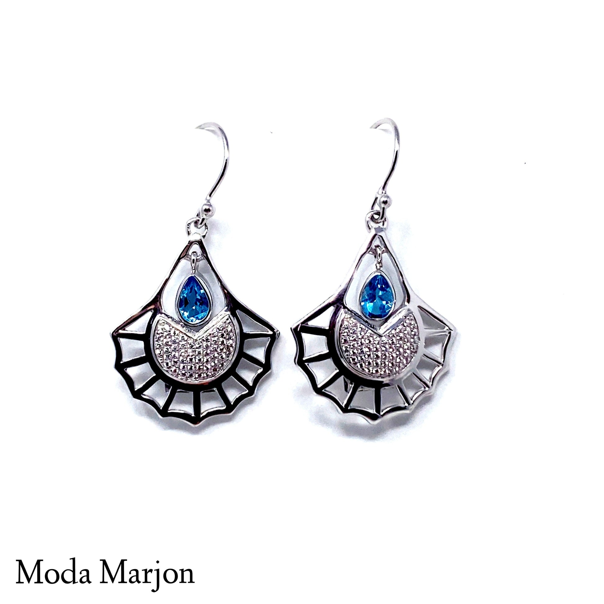 Moda Marjon Classic Tear Drop Cut Out Pattern Pendant/Earring Set - Moda Marjon 