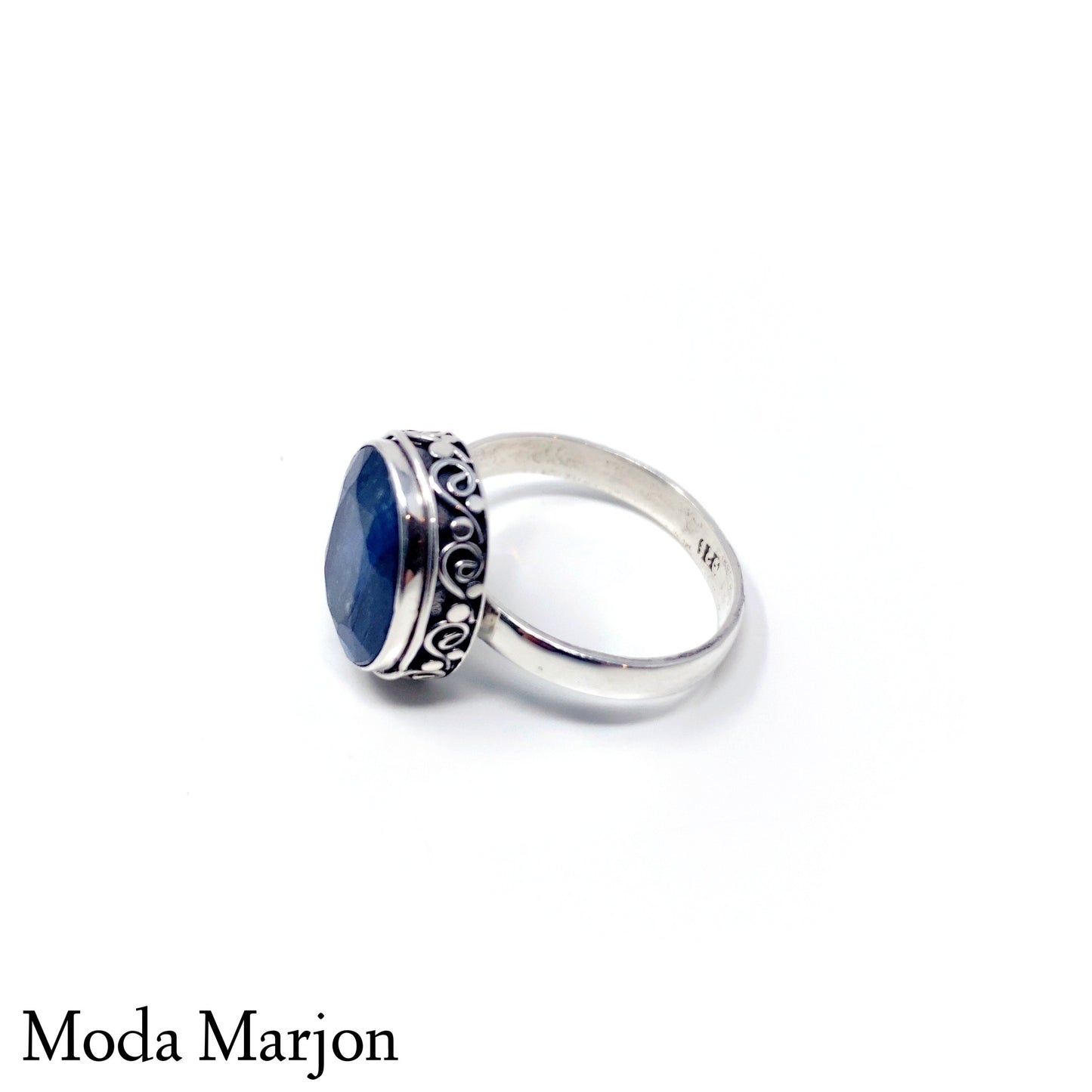 Deep Blue Kyanite Ring - Moda Marjon 