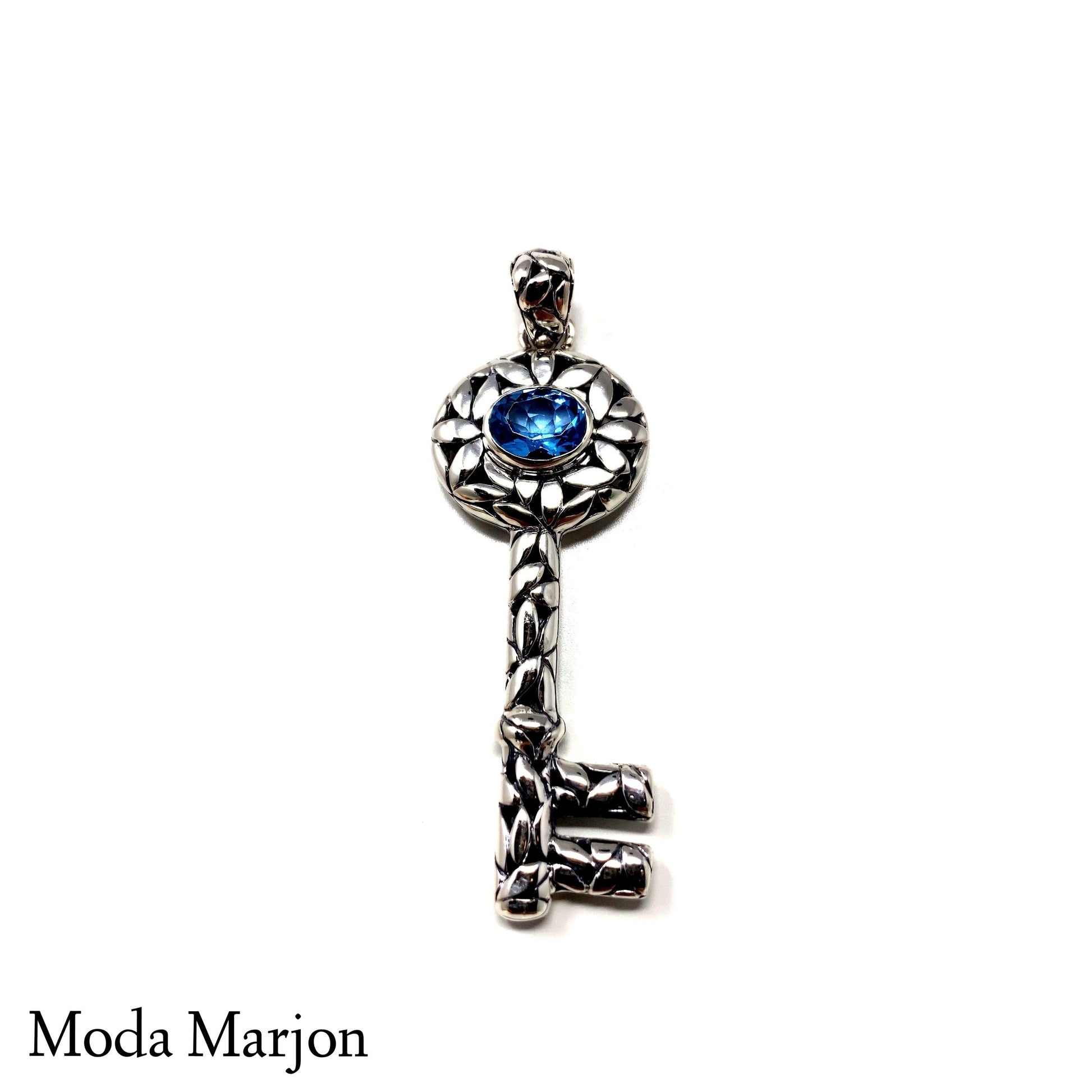 Moda Marjon Key Pendant - Moda Marjon 