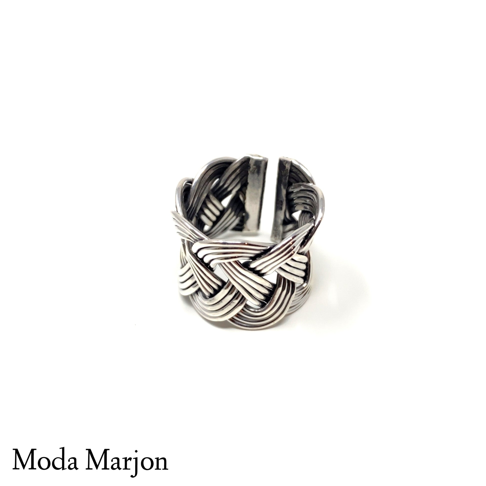 Large Woven Ring - Moda Marjon 