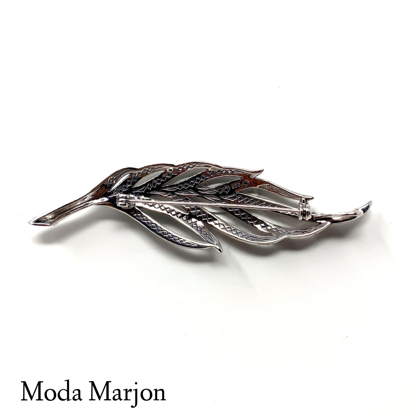 Vintage-Inspired Marcasite Leaf - Moda Marjon 