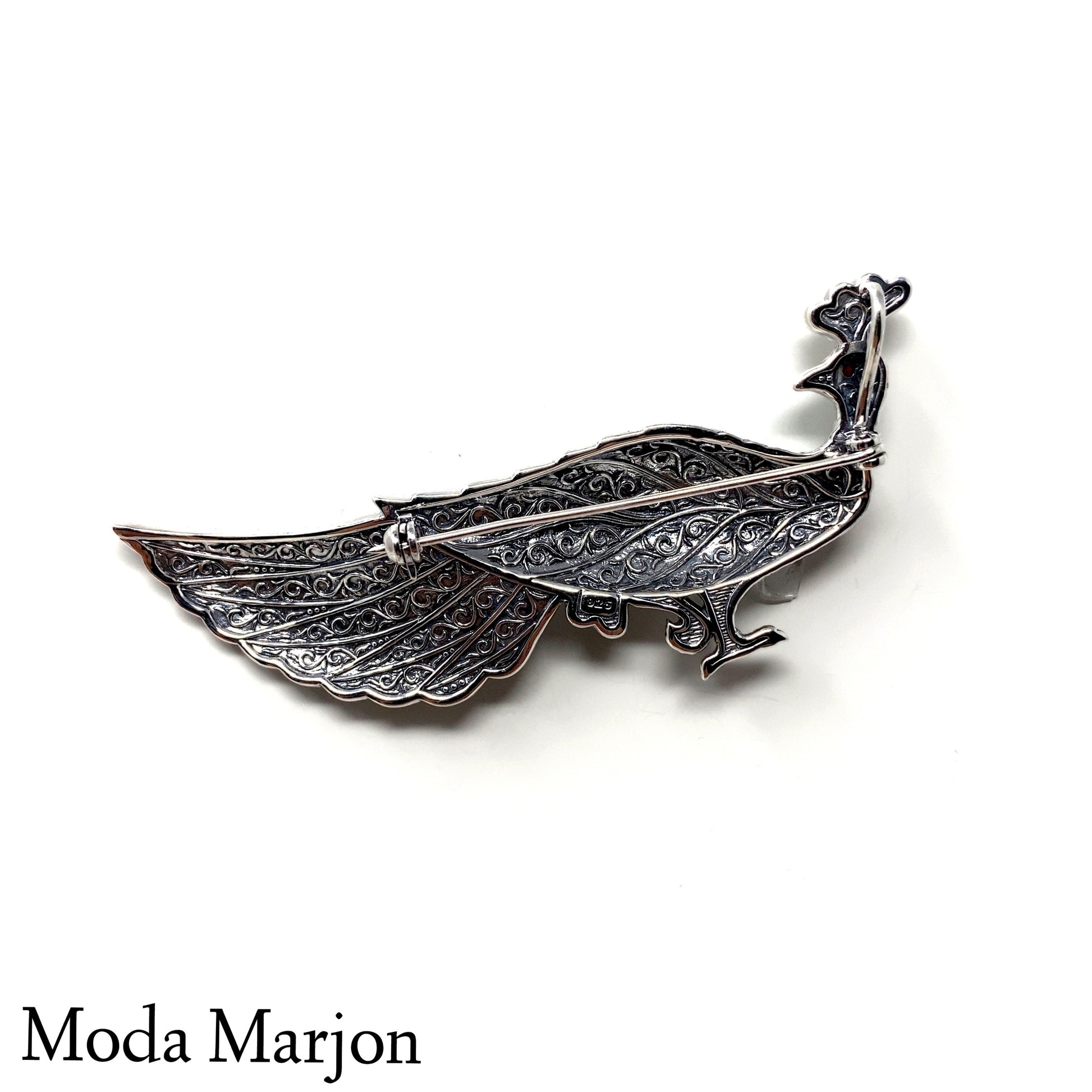 Vintage-Inspired Large Peacock - Moda Marjon 