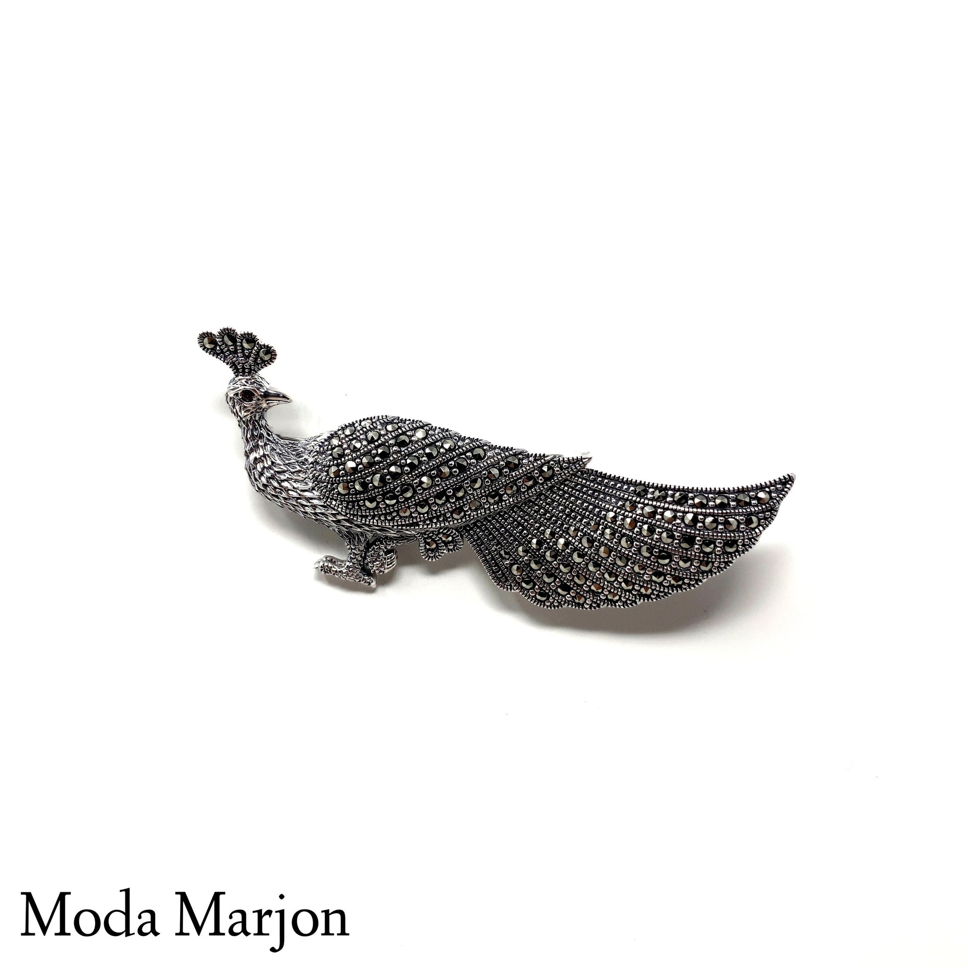 Vintage-Inspired Large Peacock - Moda Marjon 