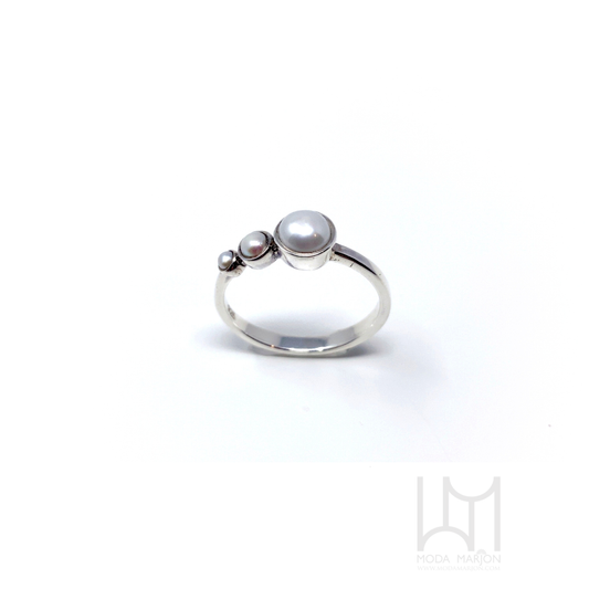 Stacking White Pearl Ring