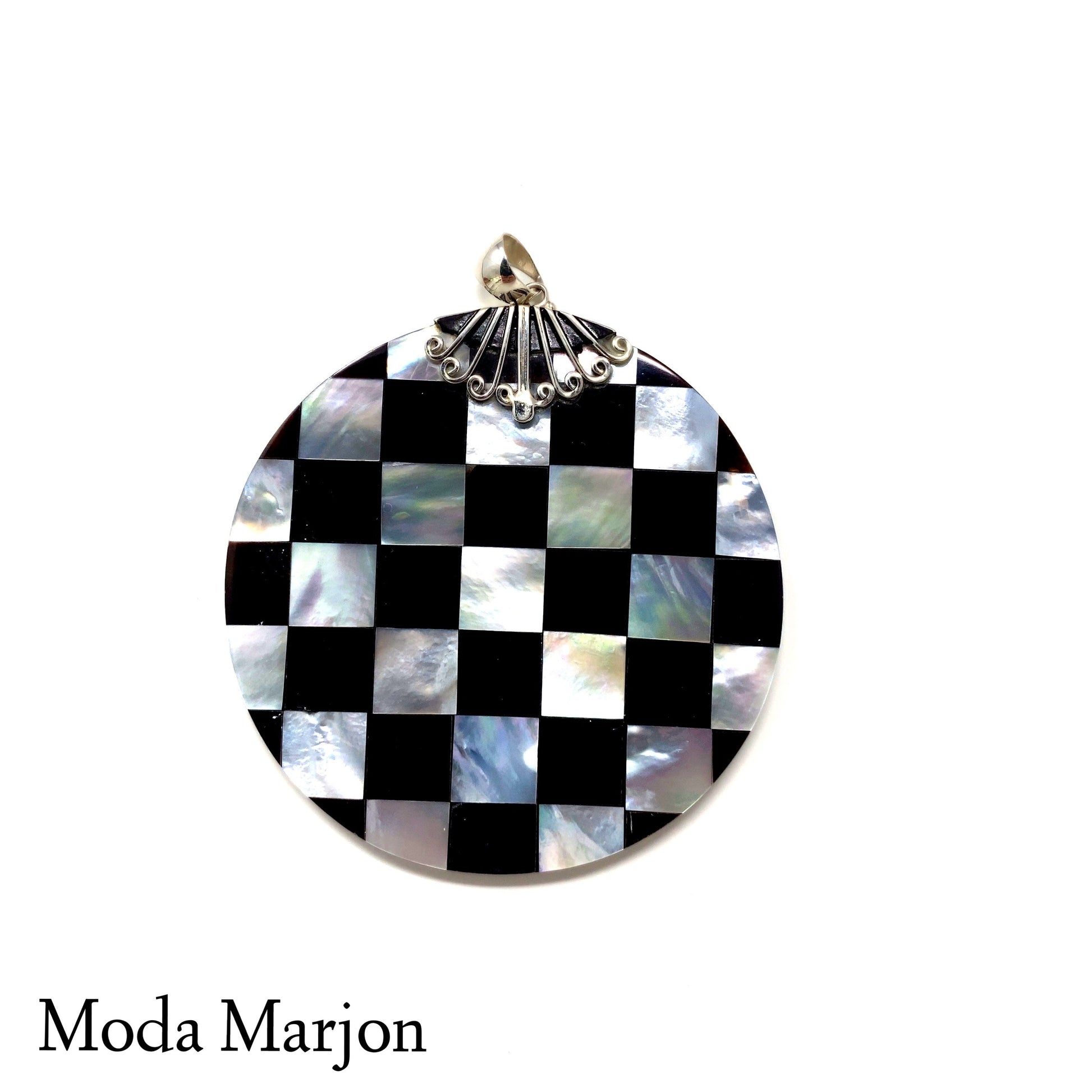 Checkered Onyx/ Mother of Pearl Pendant - Moda Marjon 